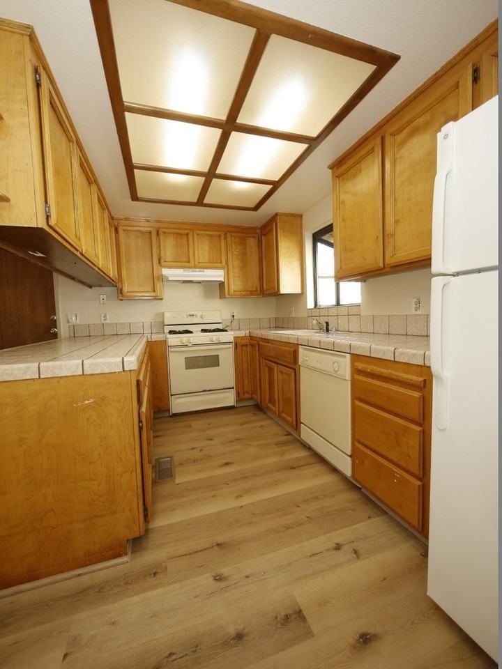 24 Welch Ln - Photo 4 of 12