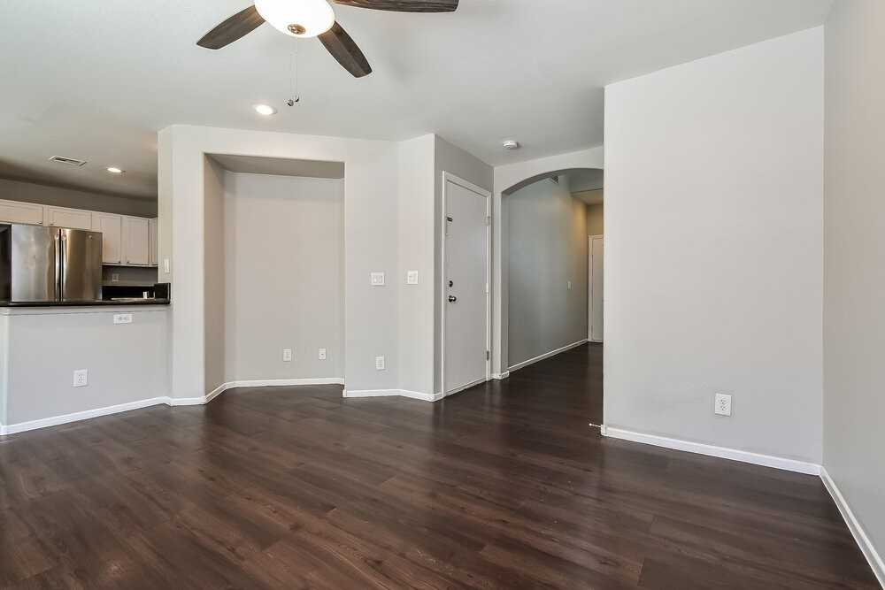 9213 Millikan Ave - Photo 6 of 17
