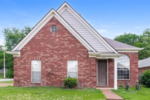 featured image of 8574 Napoli Dr