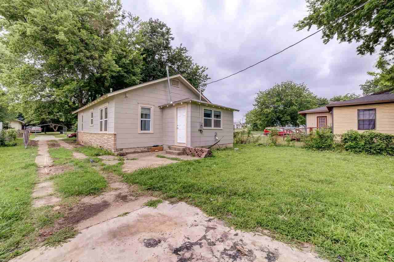 1733 E Marshall St - Photo 4 of 23
