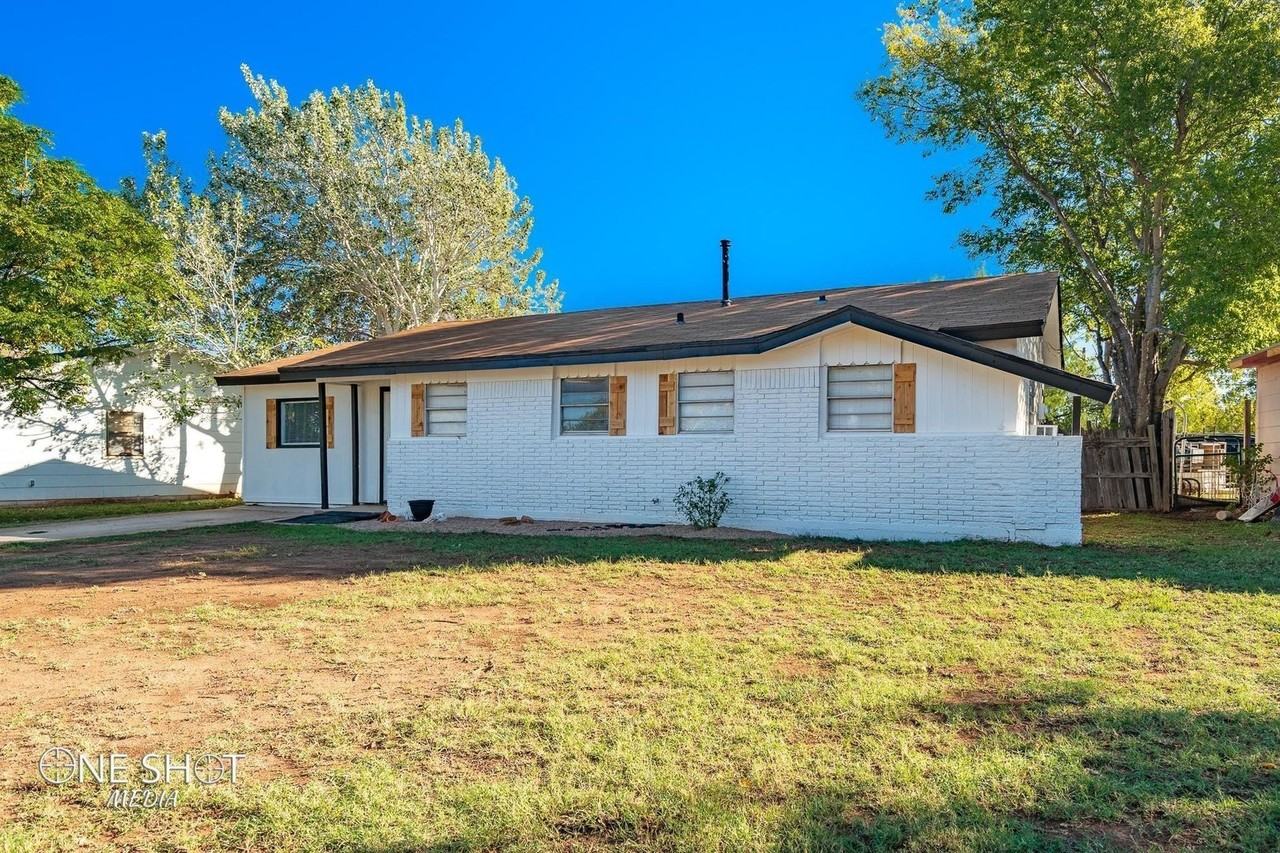 525 N Bowie Dr - Photo 3 of 31