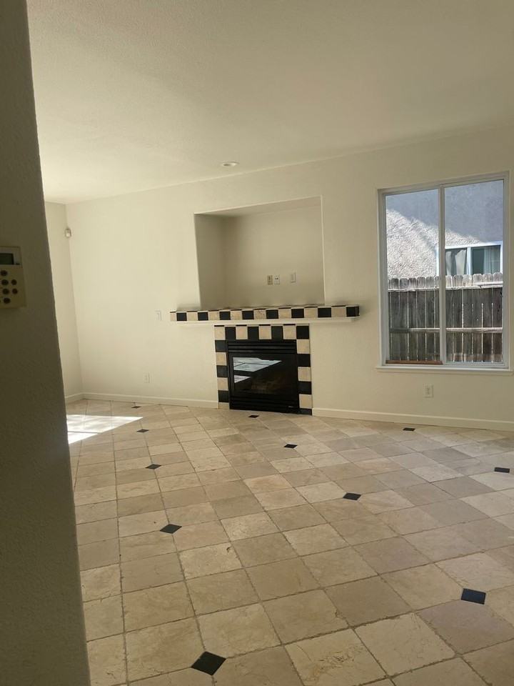 4006 Angelina Ln - Photo 5 of 16