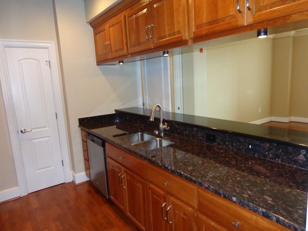 4500 Pretty Lake Ave - Photo 4 of 15