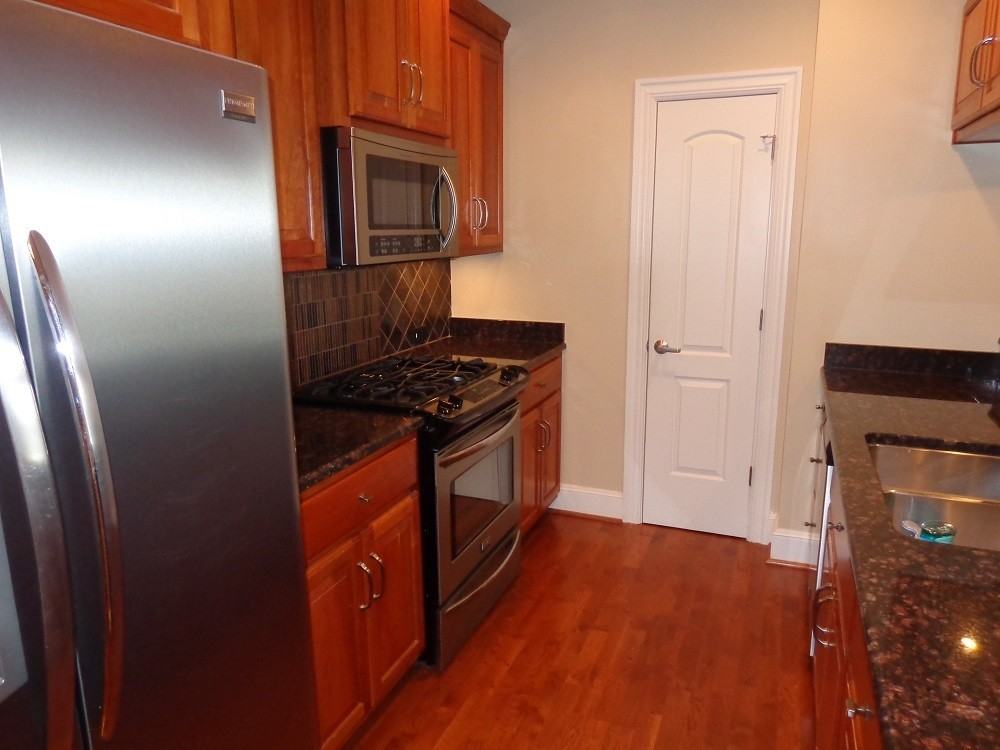 4500 Pretty Lake Ave - Photo 5 of 15