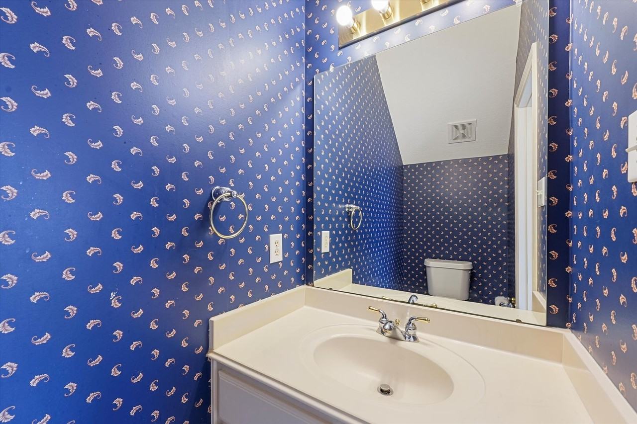 22910 Fairleaf Cir - Photo 7 of 22