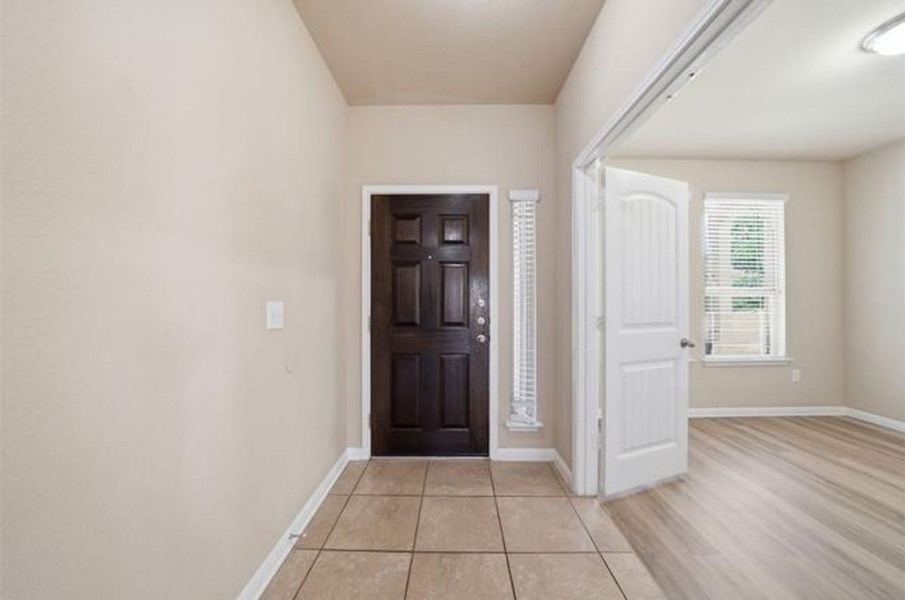 613 Longhorn Cavern Rd - Photo 5 of 38