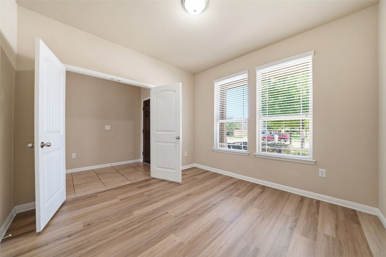 613 Longhorn Cavern Rd - Photo 6 of 38