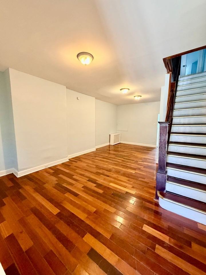 6320 Kingsessing Ave - Photo 2 of 17