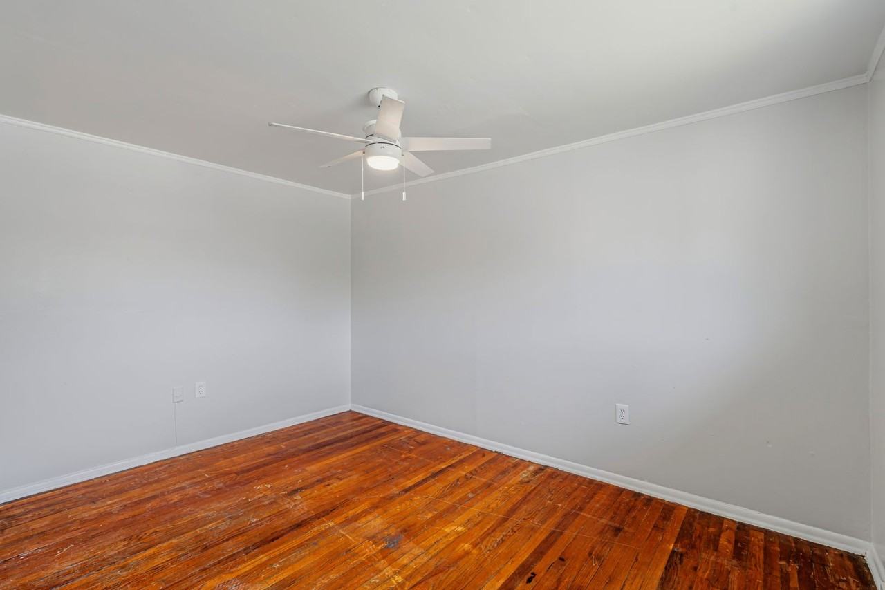 2114 Washington Ave - Photo 6 of 16