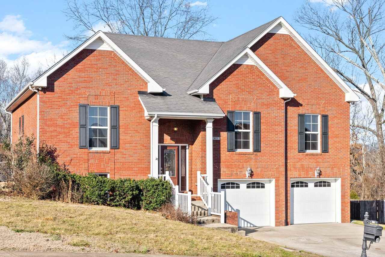955 Terraceside Cir - Photo 2 of 38