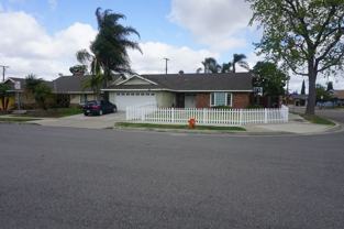 1047 E Tularosa Ave - Photo 1 of 1