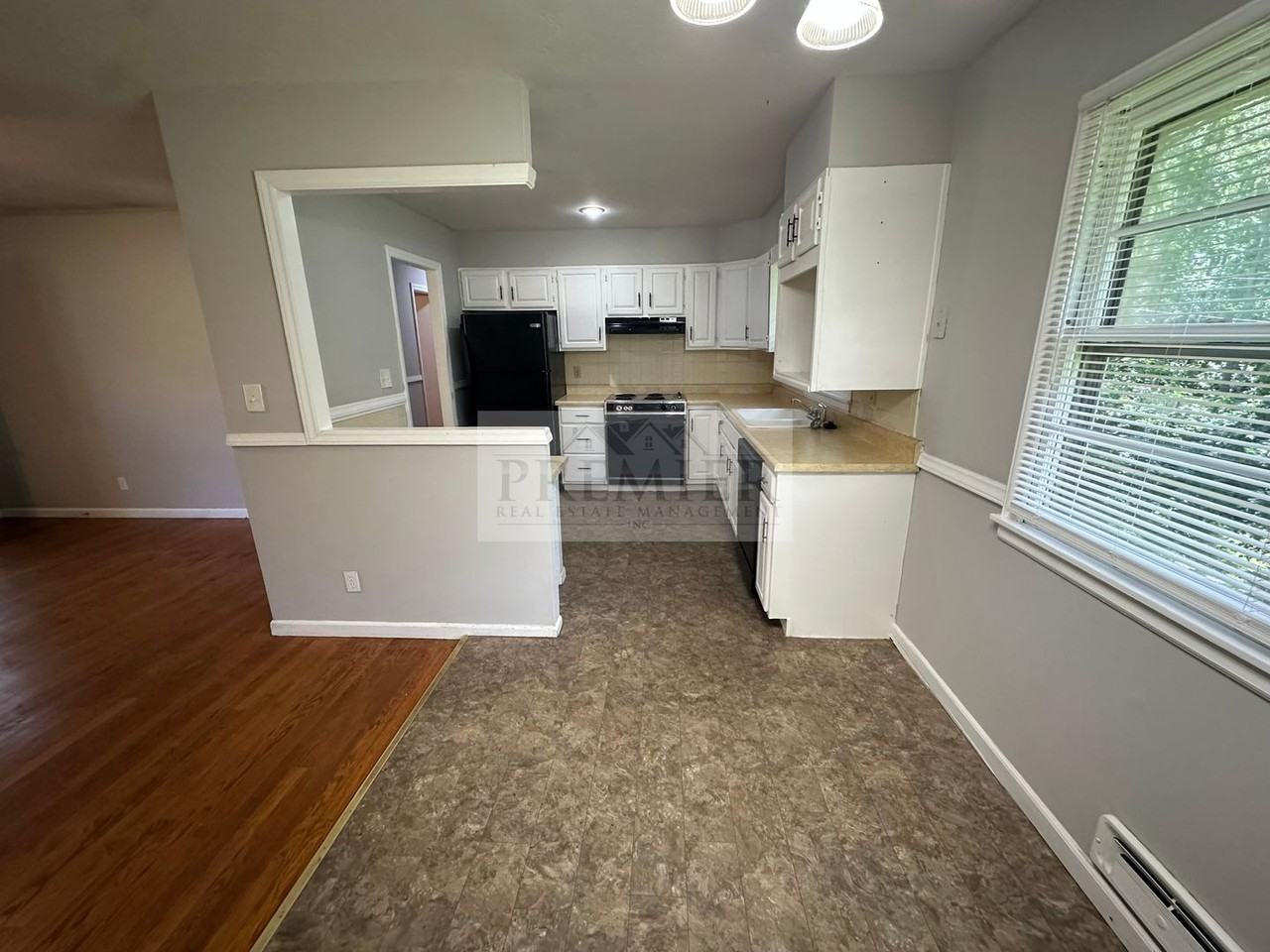 5312 Hunter St - Photo 4 of 17