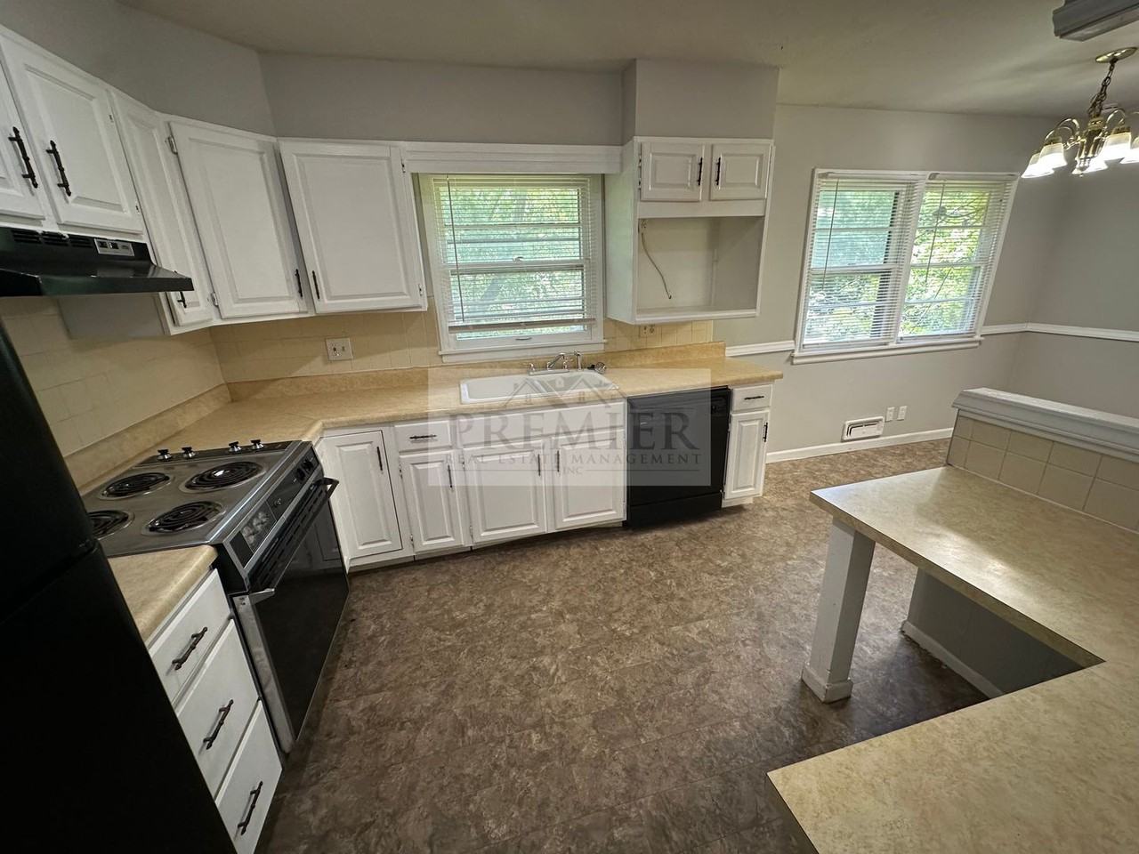 5312 Hunter St - Photo 6 of 17