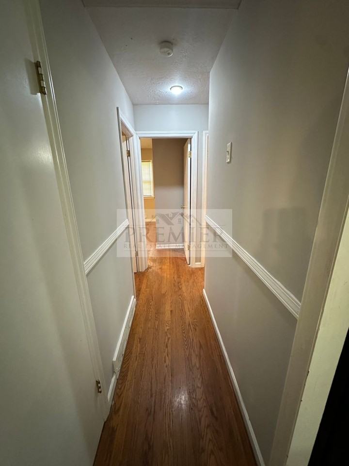 5312 Hunter St - Photo 7 of 17