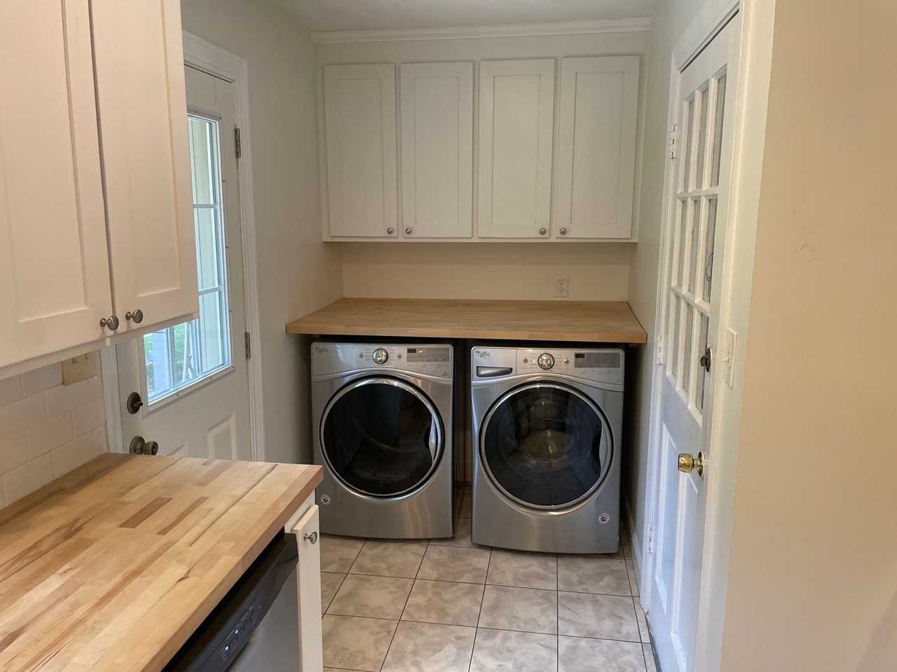 114 S Cardinal Dr - Photo 6 of 17