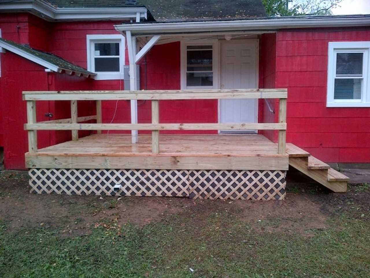 800 N Lincoln St - Photo 2 of 15