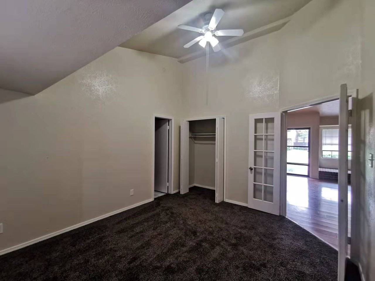 4529 Larner St - Photo 4 of 9