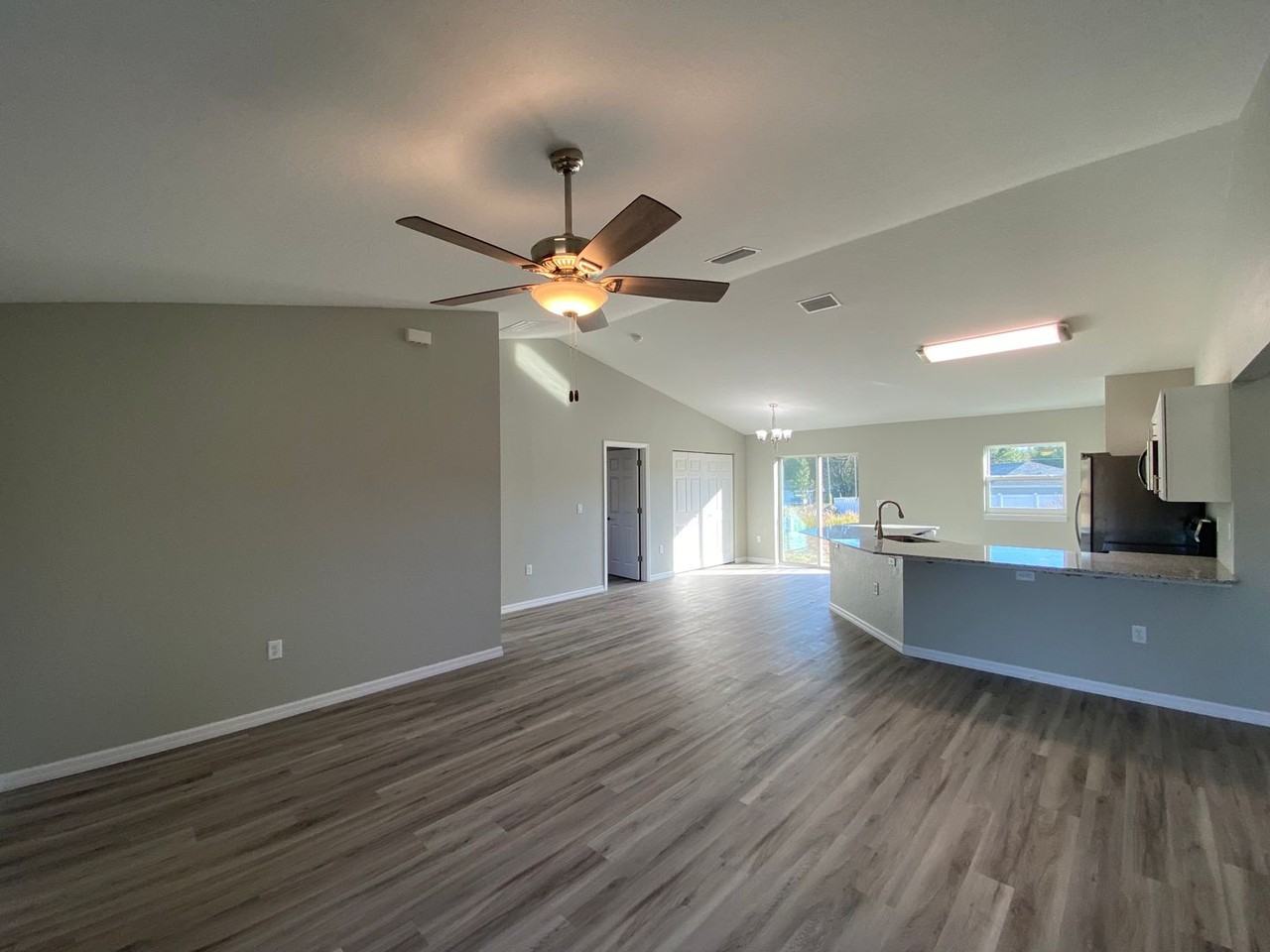 22 Dogwood Drive Ct - Photo 5 of 26
