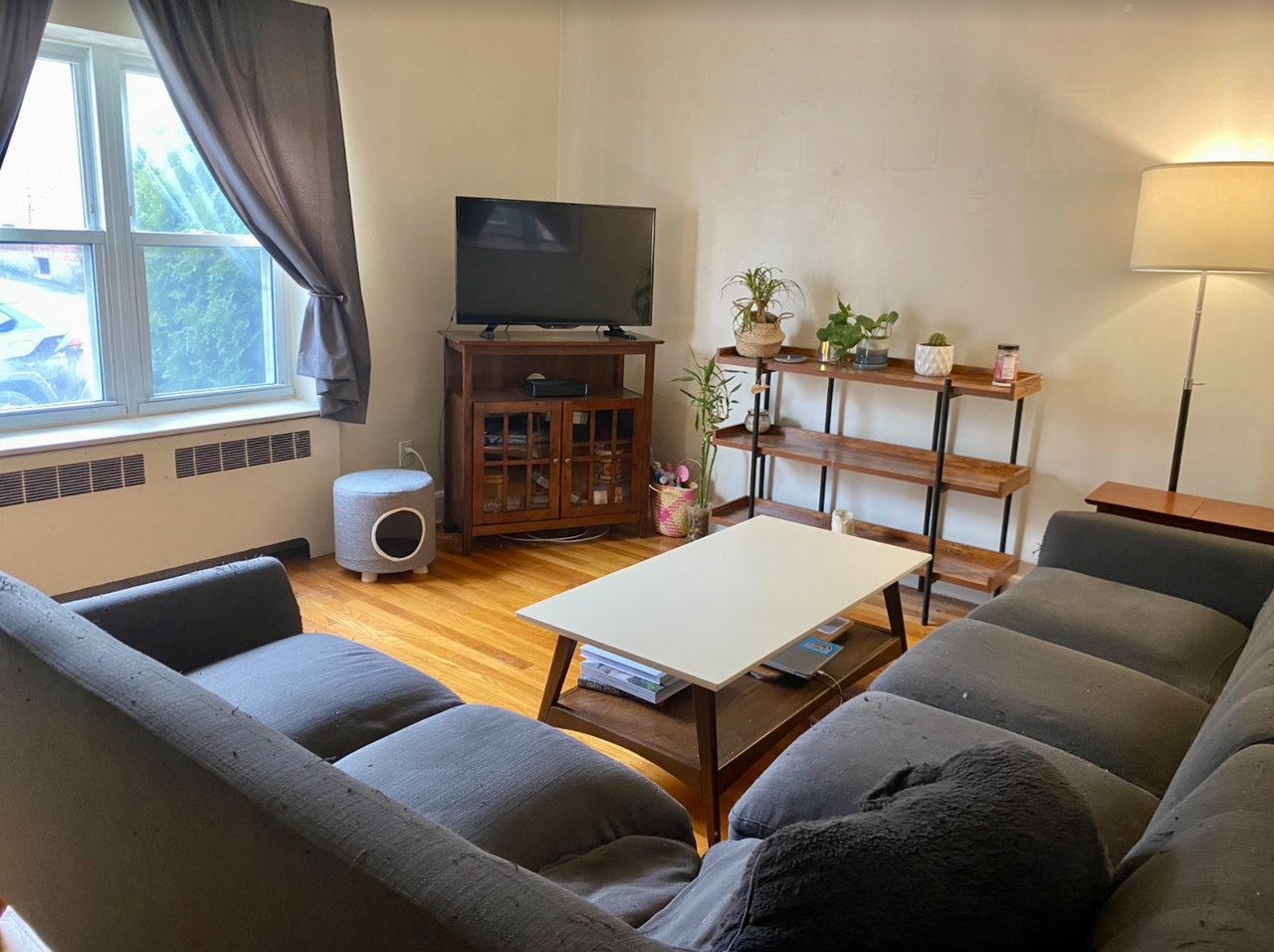24 Brock St - Photo 7 of 10