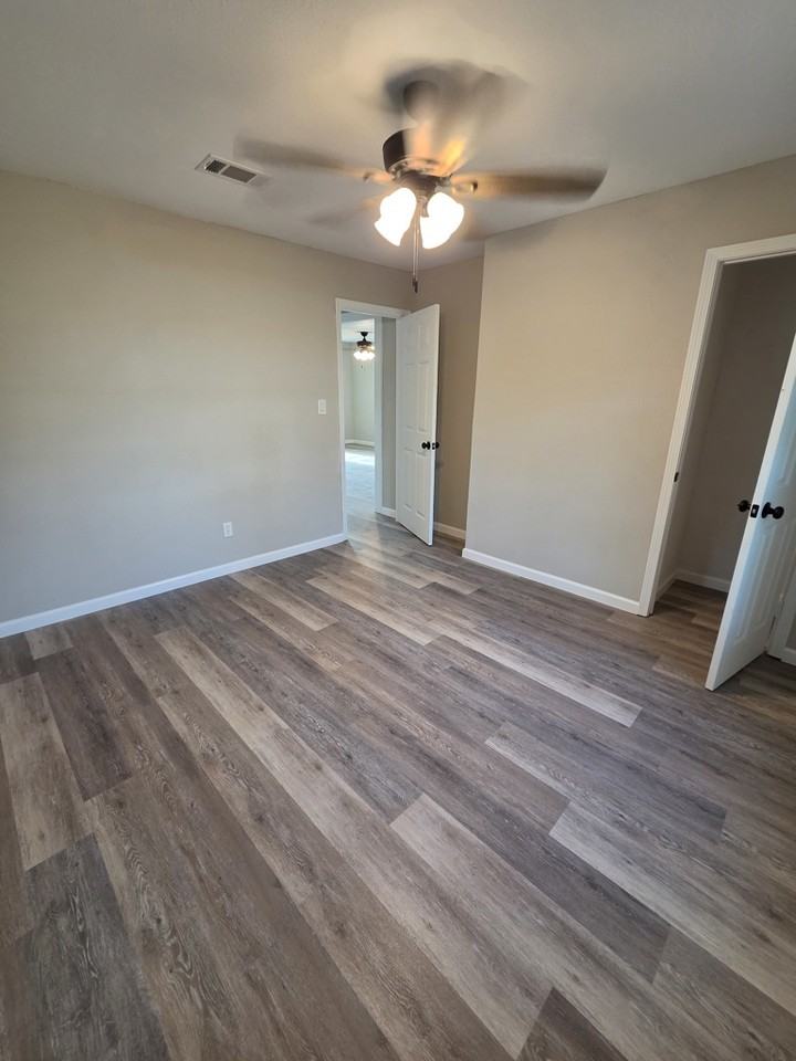 3616 Lark St - Photo 5 of 10