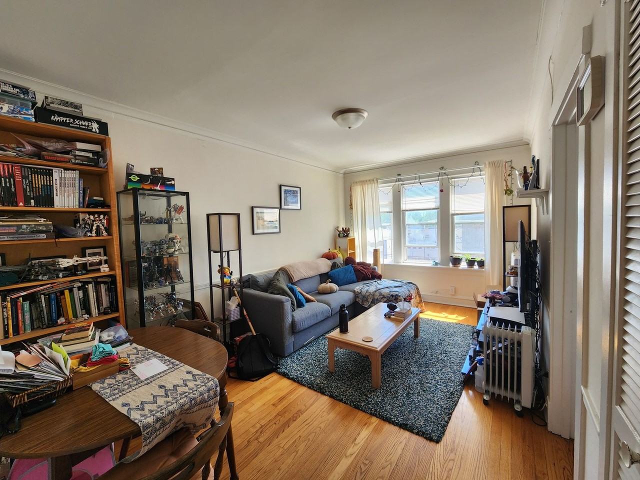 5205 N Bernard St - Photo 4 of 17