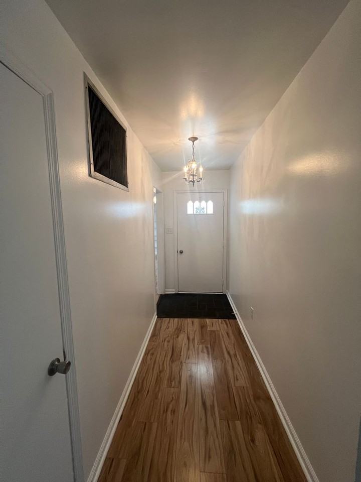 2810 2810 Tavern Rd - Photo 3 of 23
