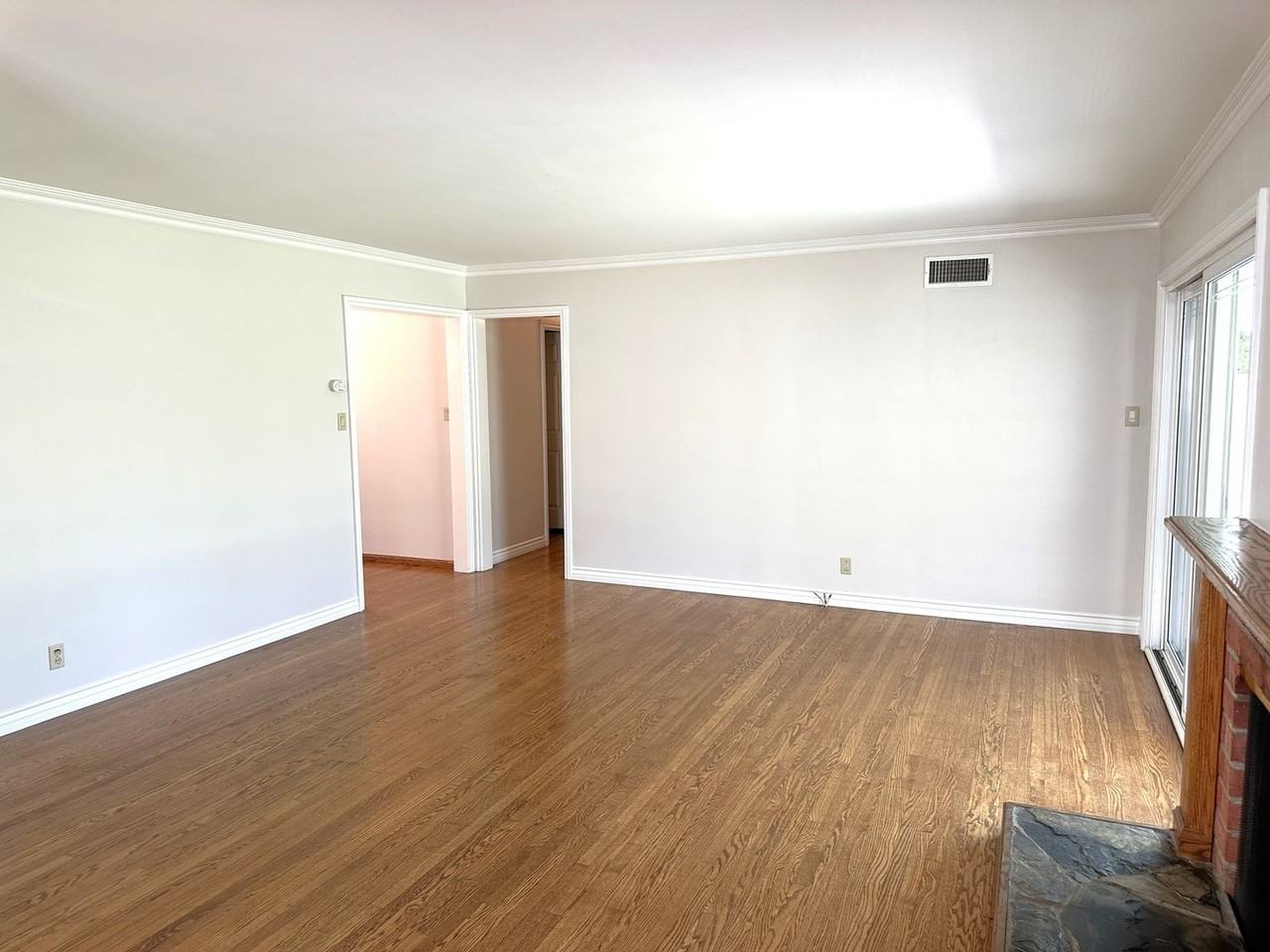 1420 E Lomita Ave - Photo 3 of 15