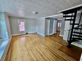 featured image of 911 Weschler Ave #2