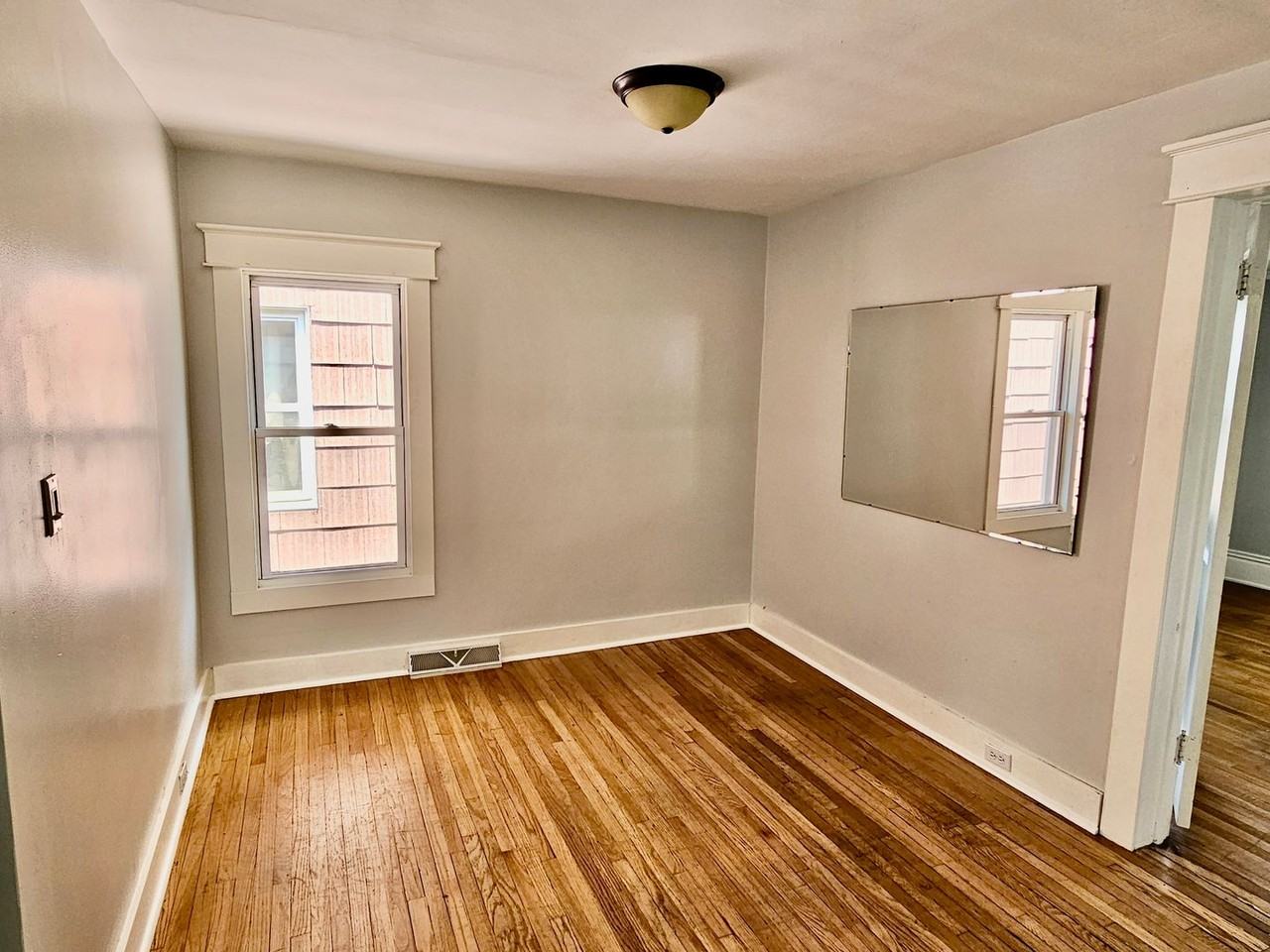 911 Weschler Ave #2 - Photo 5 of 12