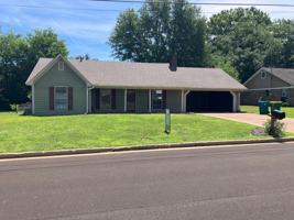 featured image of 916 Elderberry St