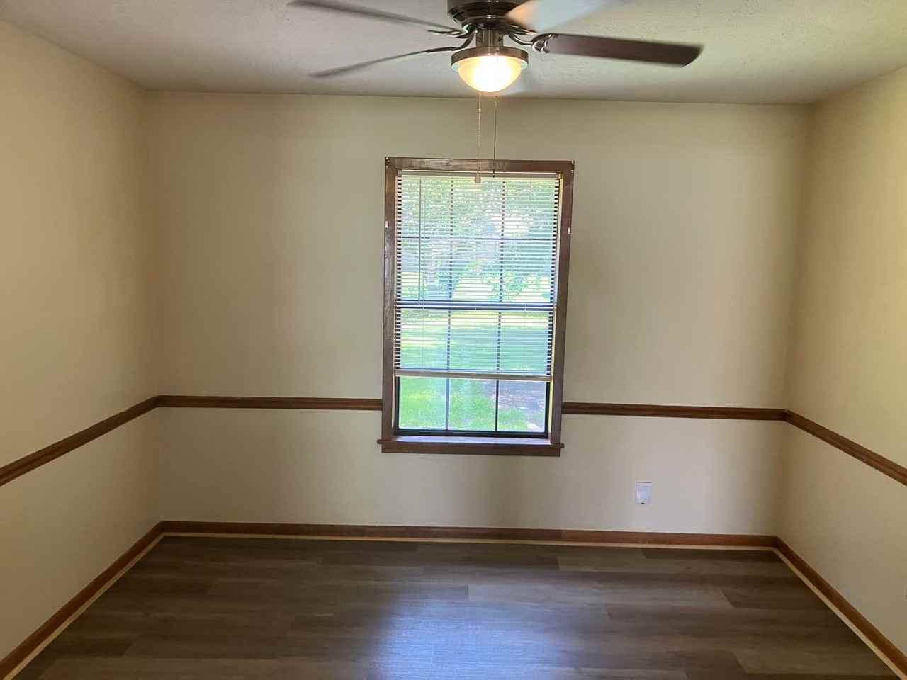 916 Elderberry St - Photo 5 of 15