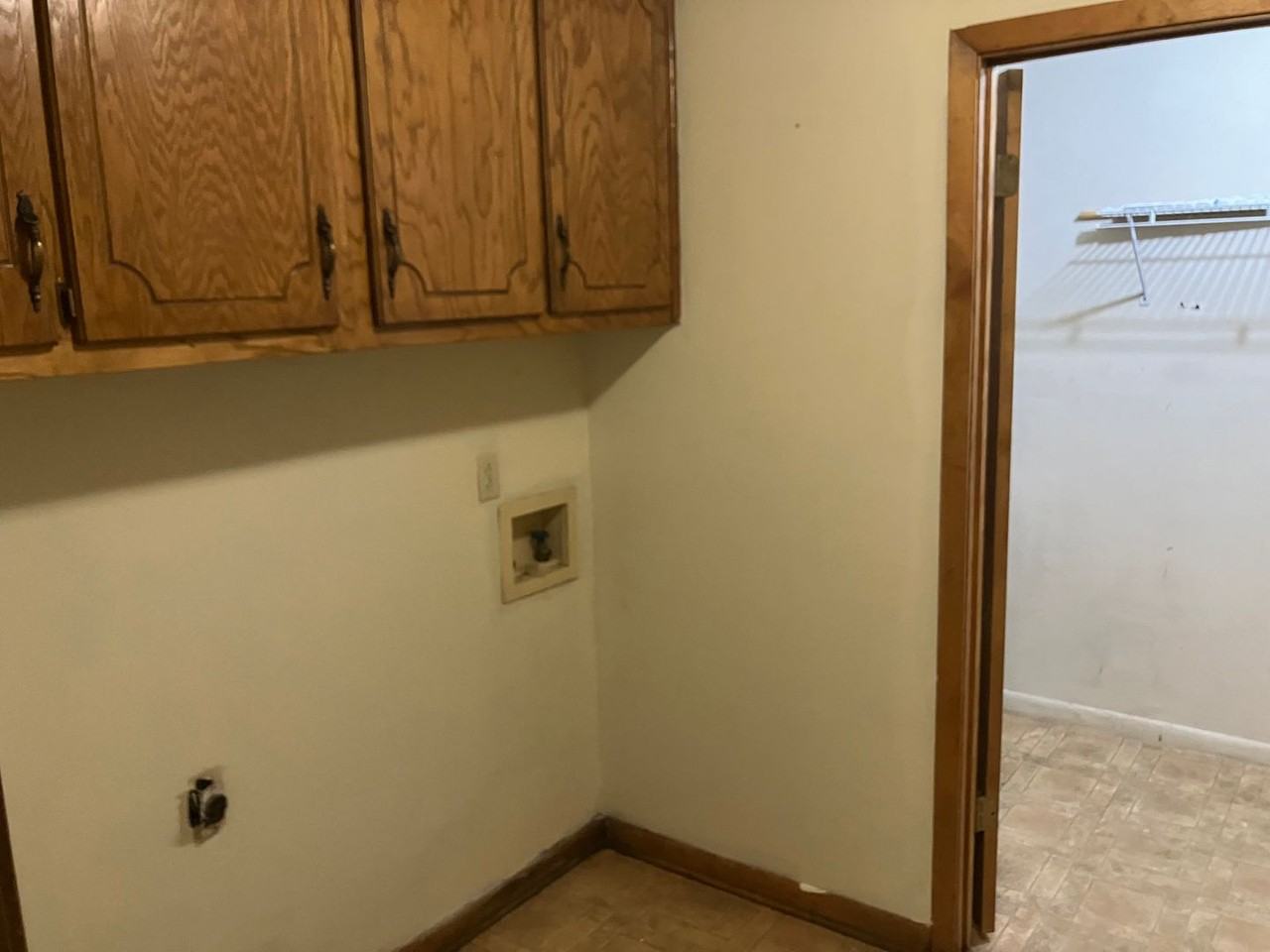 916 Elderberry St - Photo 6 of 15