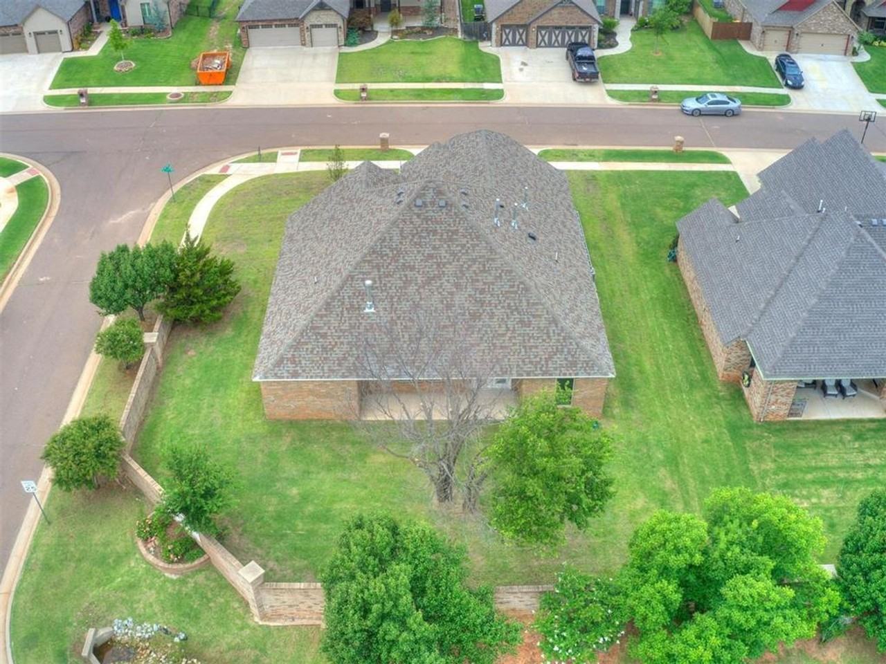 11500 Fairways Ave - Photo 3 of 44