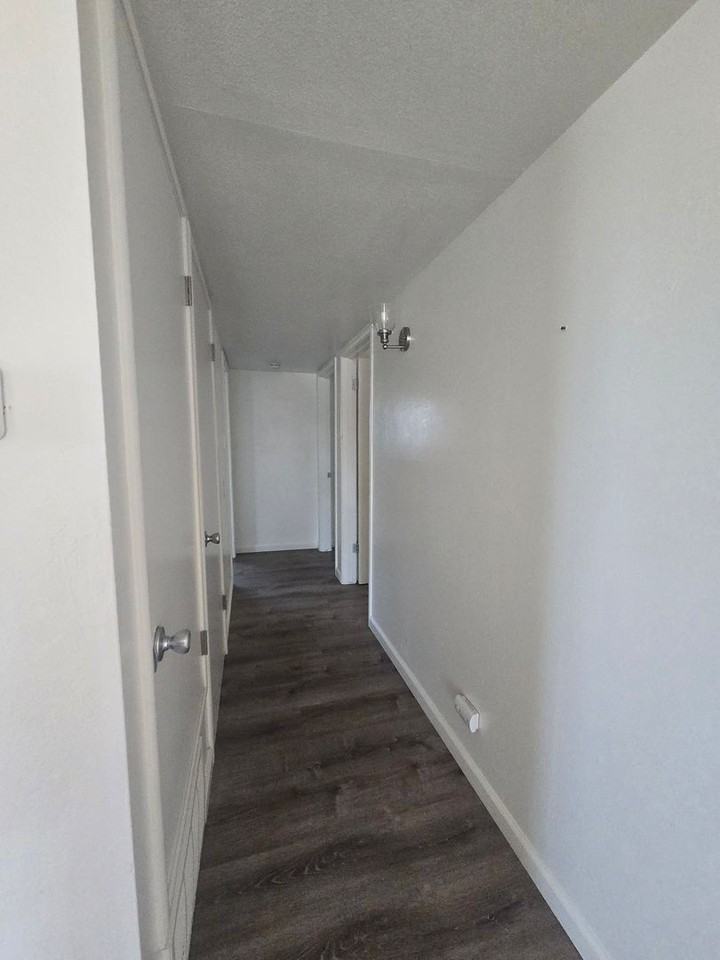 1200 W Water St - Photo 7 of 14