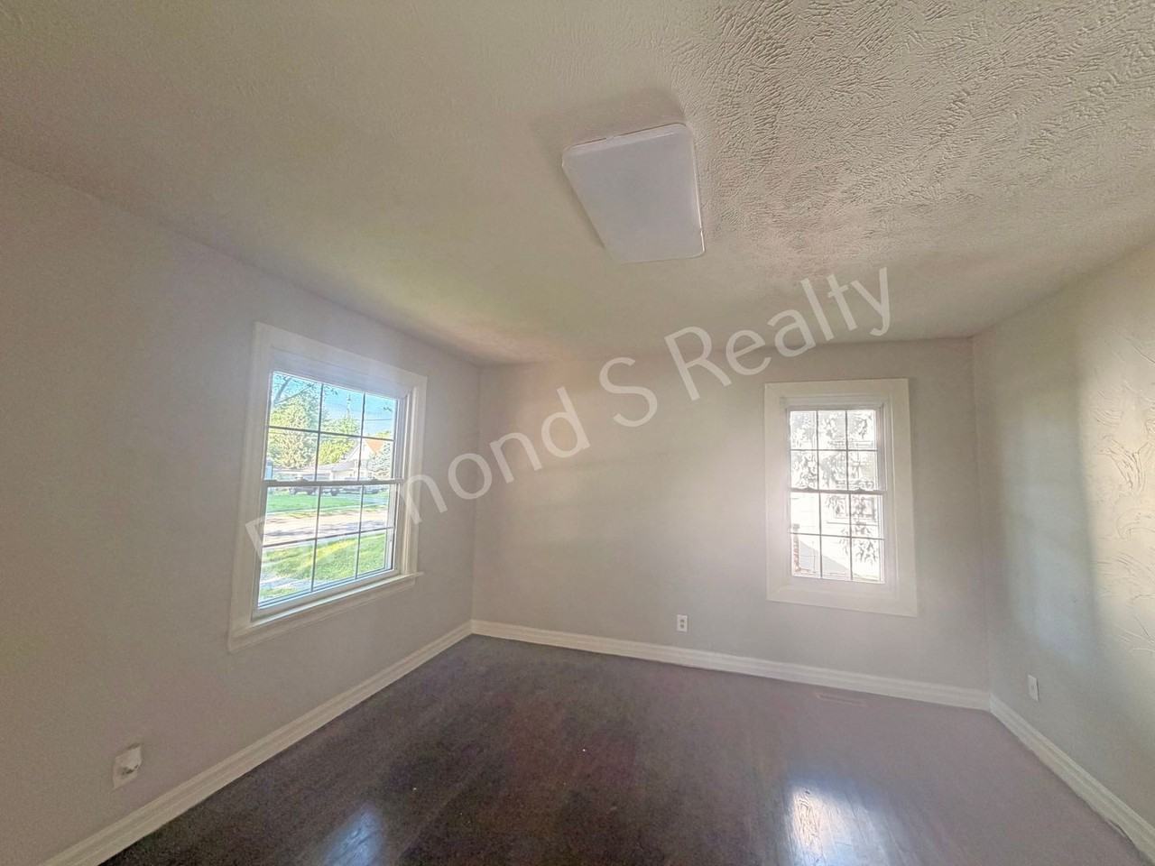 617 W Minota St - Photo 7 of 16
