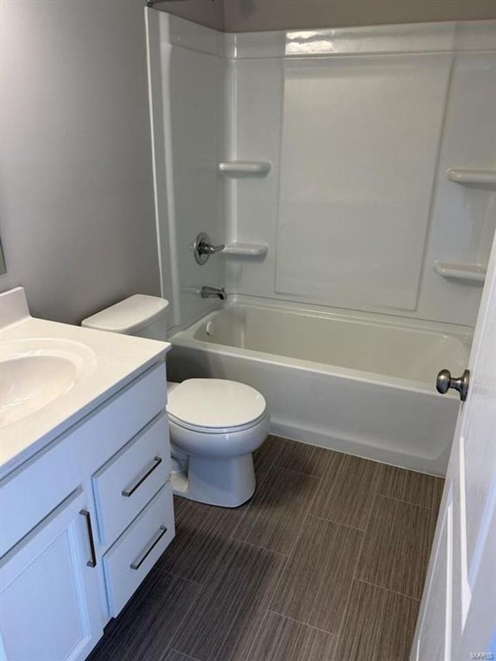 314 Newbridge Way - Photo 7 of 16