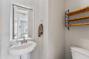 1221 W 19th St #B - Photo 1 of 1