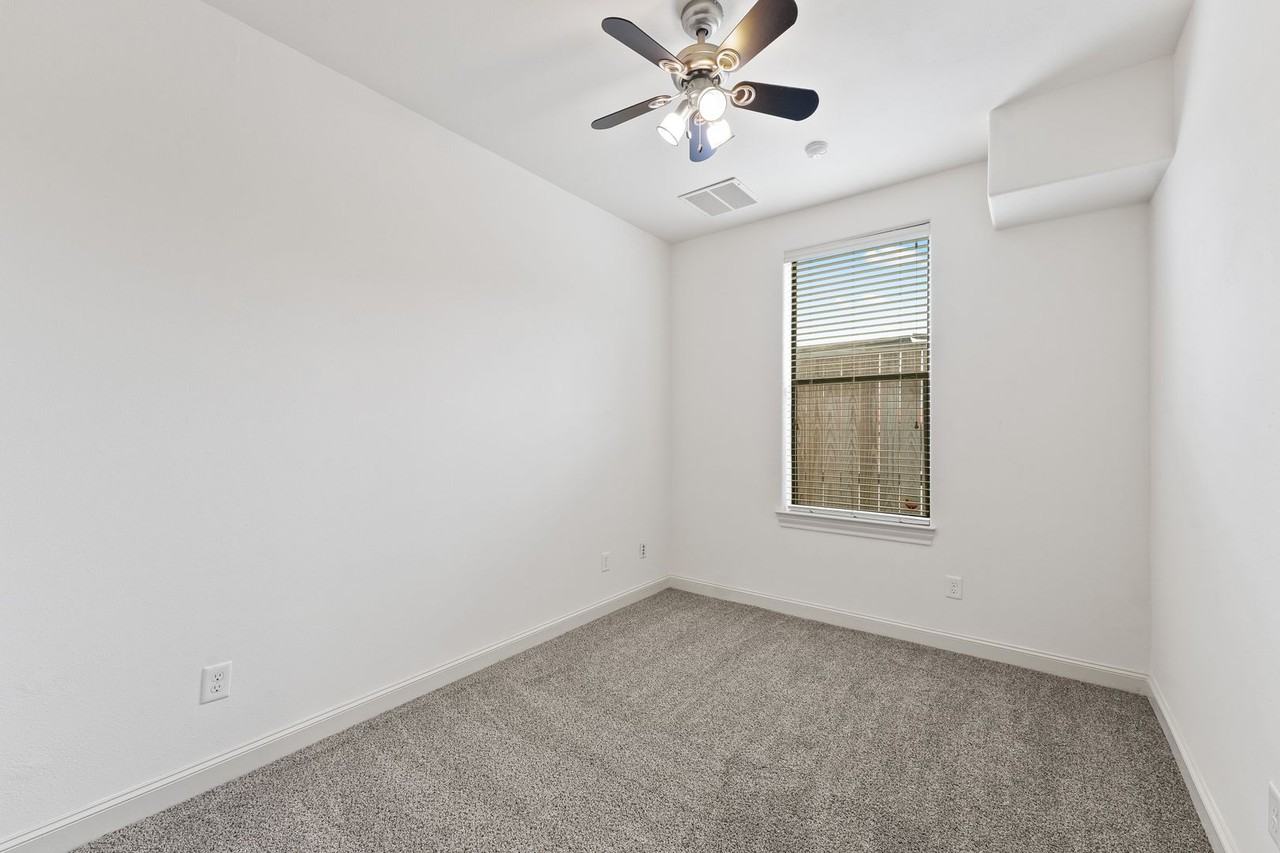2305 Bastrop St #A - Photo 3 of 16