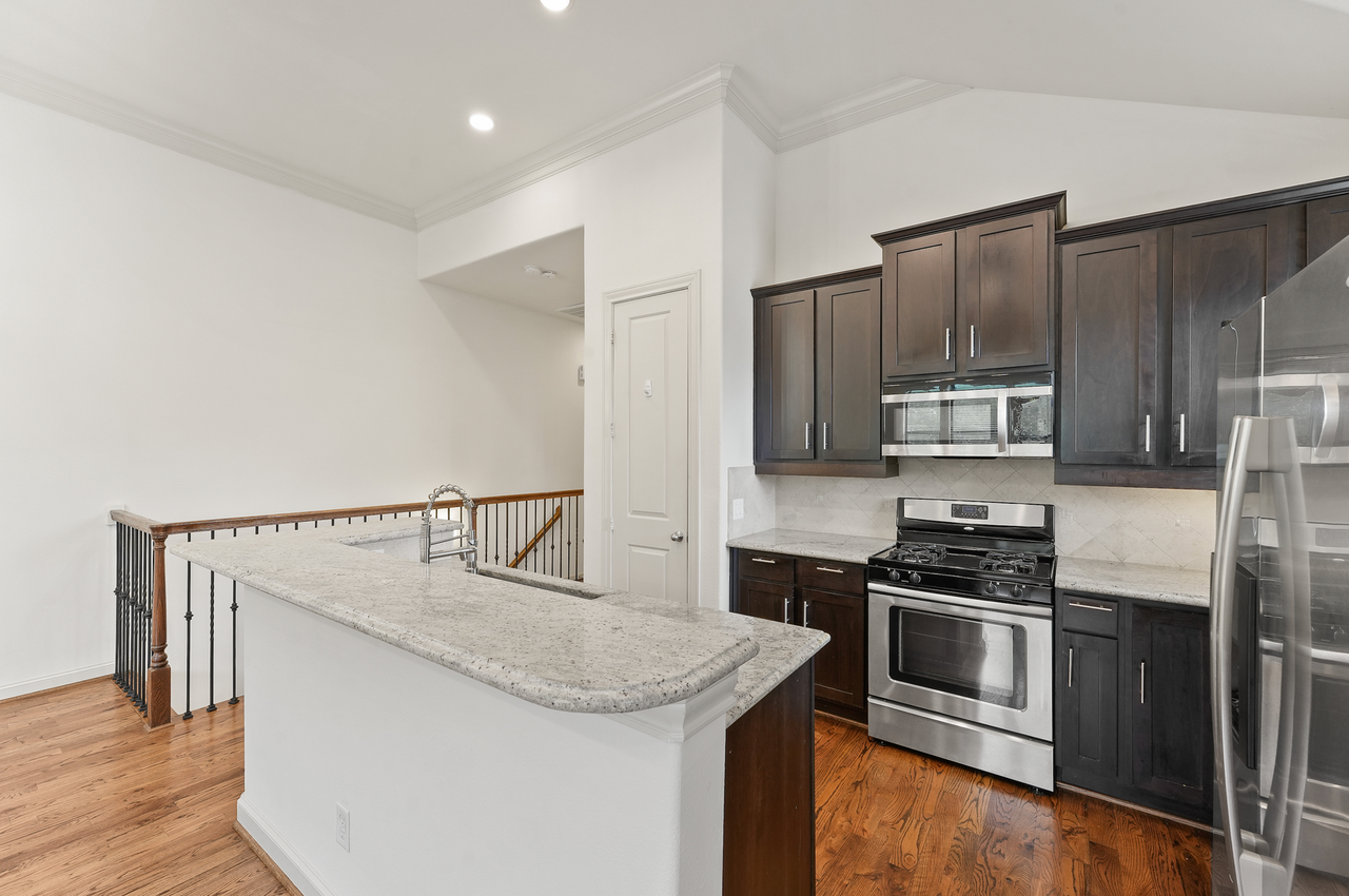 2305 Bastrop St #A - Photo 7 of 16