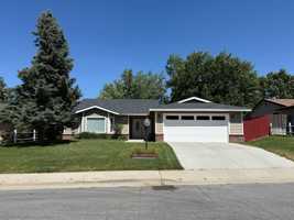 featured image of 1272 El Rancho Dr