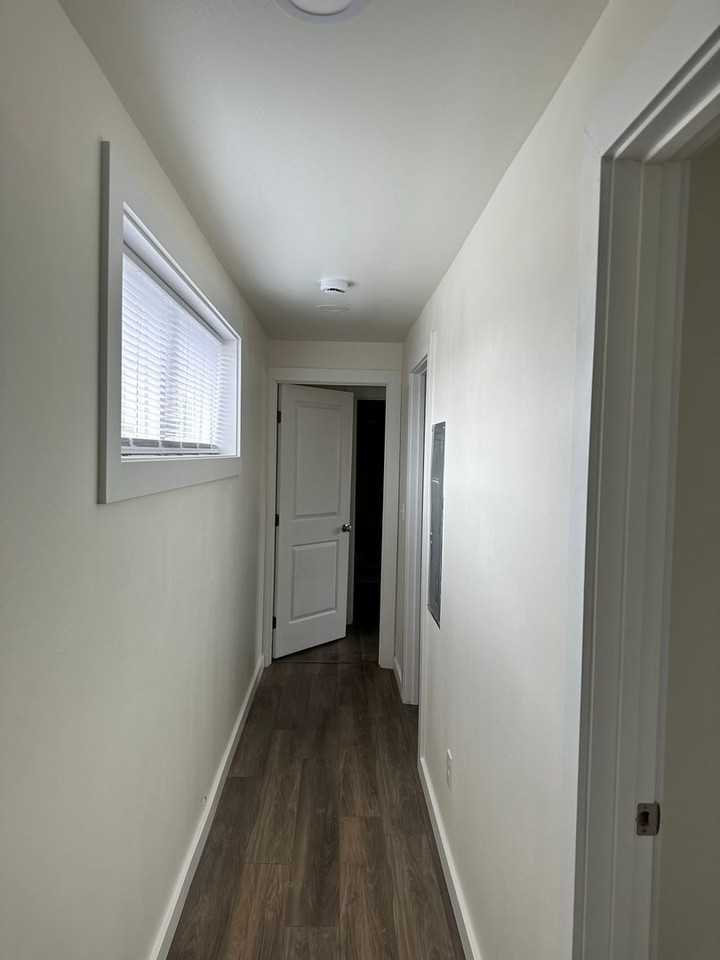 2526B S Sheridan Ave - Photo 7 of 16