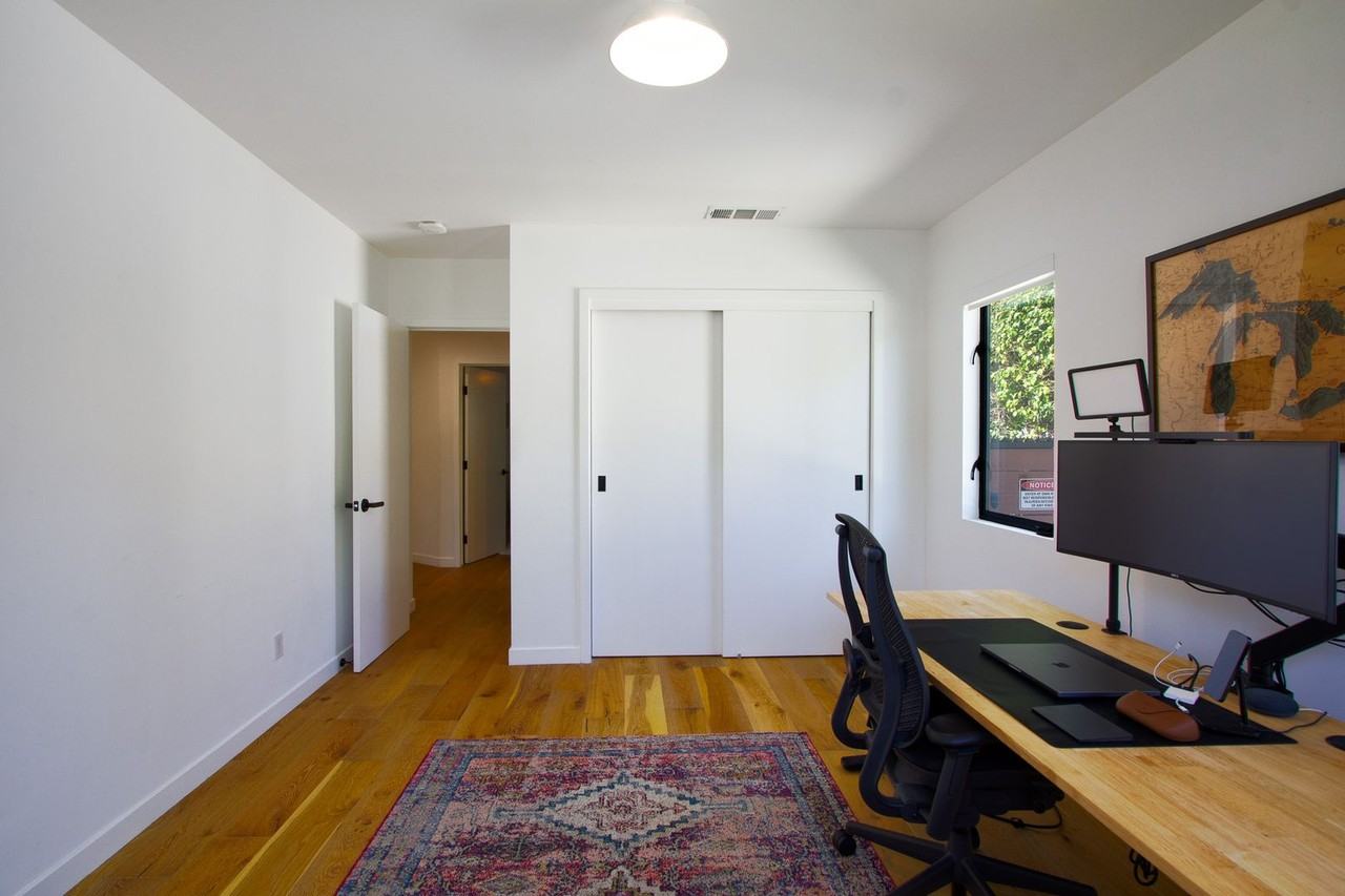 5527 W 77th St - Photo 3 of 39