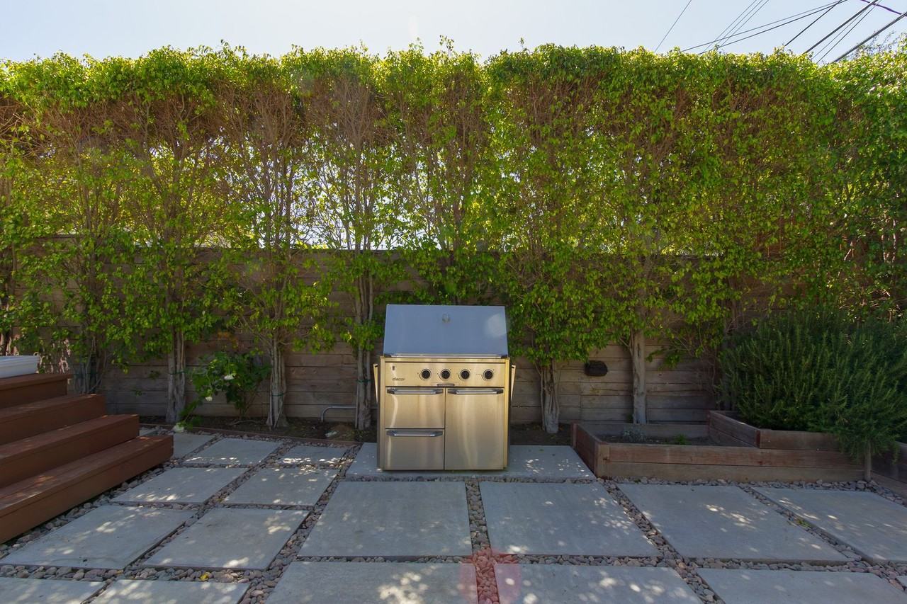 5527 W 77th St - Photo 6 of 39