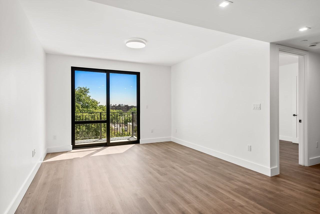 2339 Nostrand - Photo 6 of 11