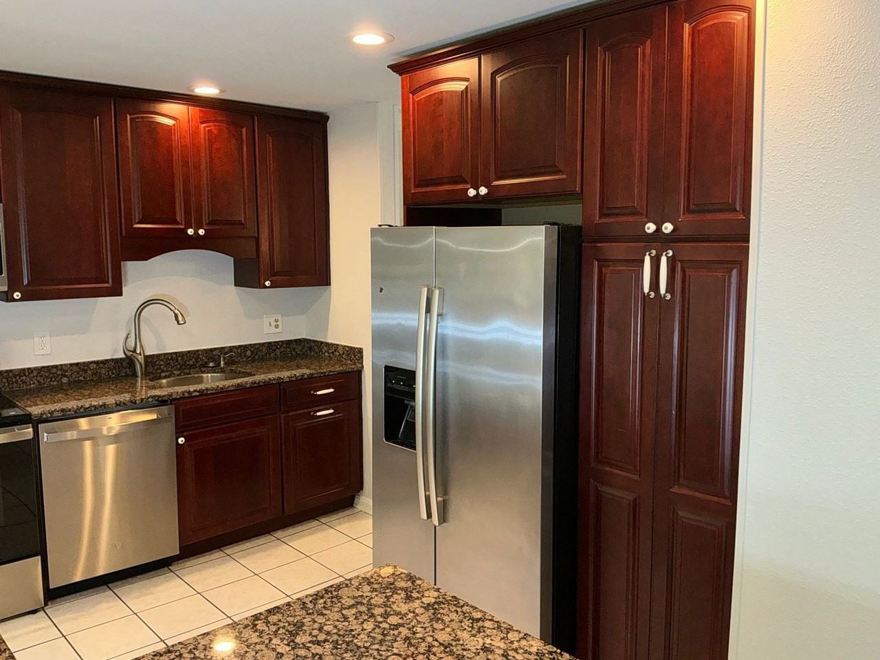 14216 Catamount Ct - Photo 3 of 33