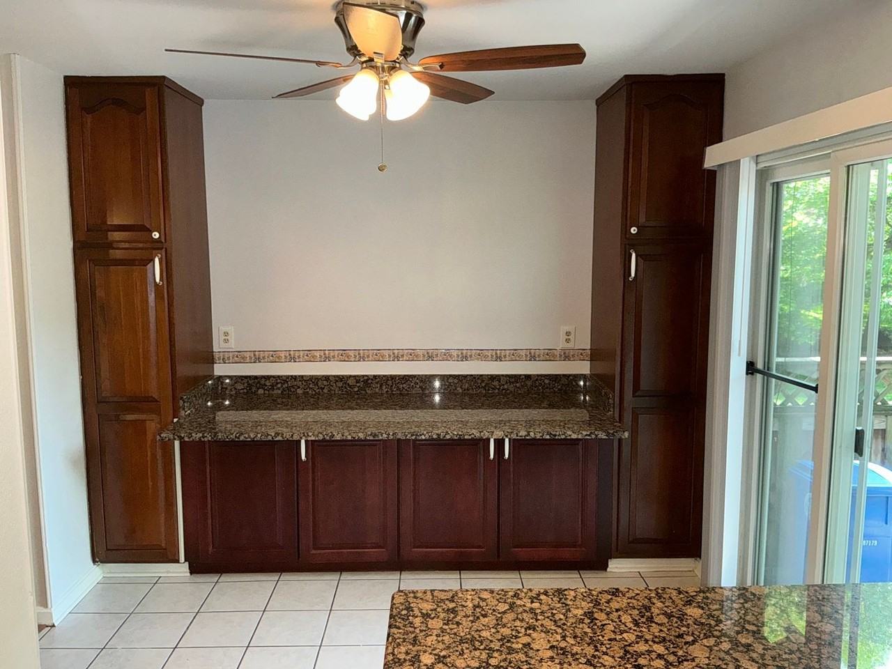 14216 Catamount Ct - Photo 4 of 33