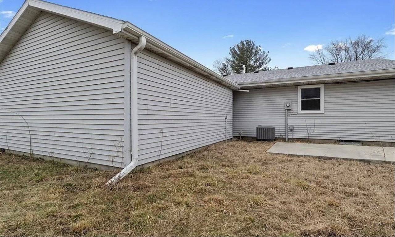 3033 Shadowfax Dr - Photo 3 of 23