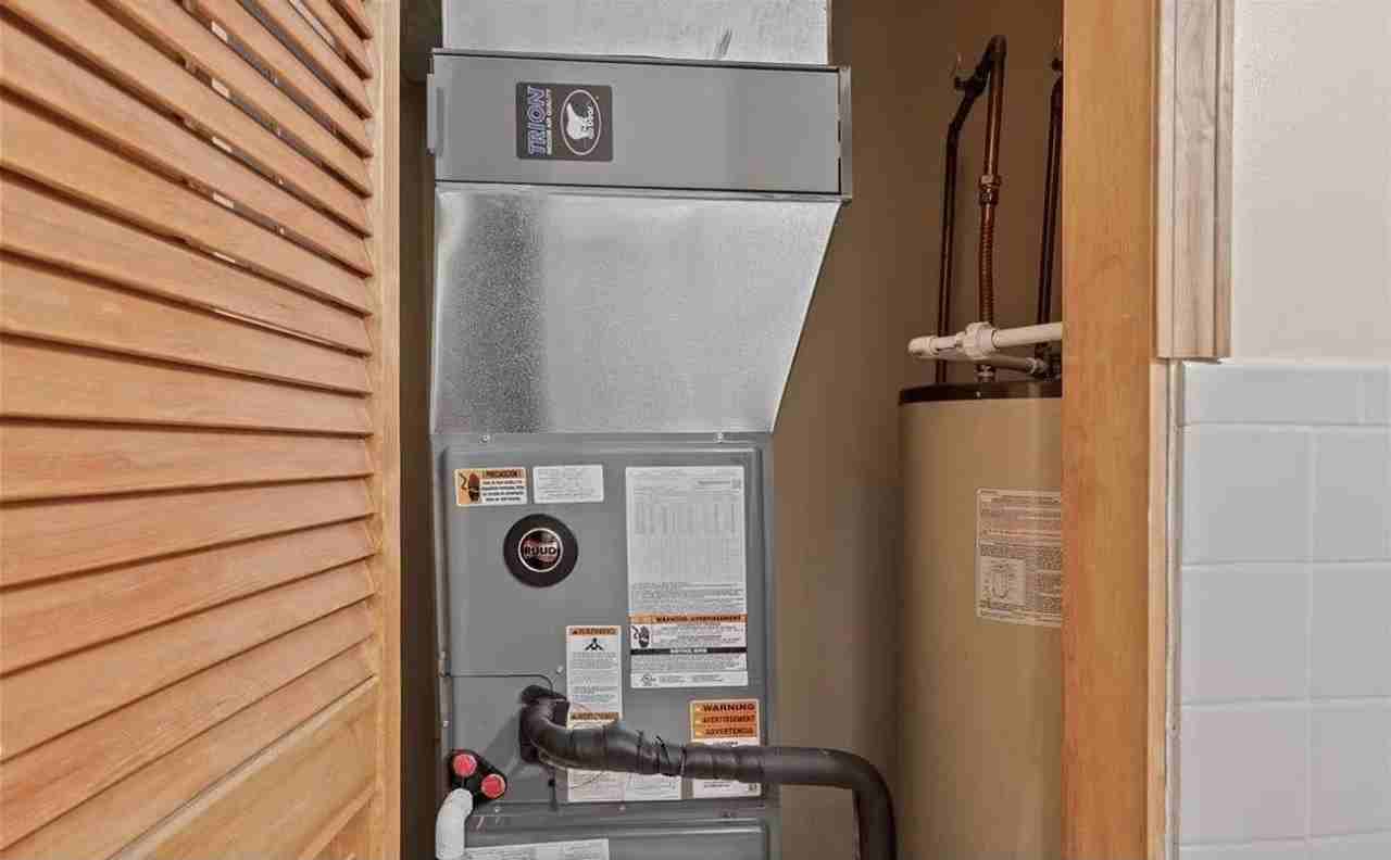 3033 Shadowfax Dr - Photo 5 of 23