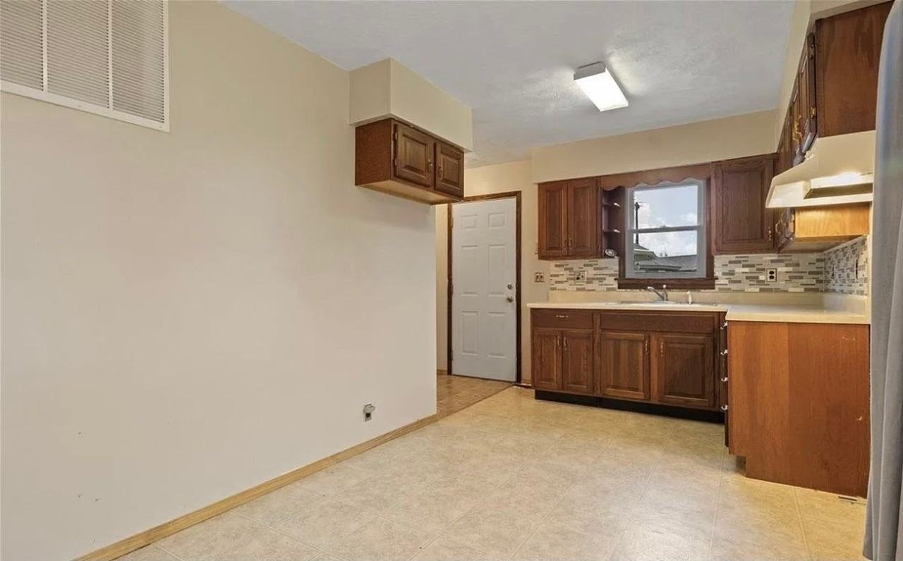 3033 Shadowfax Dr - Photo 4 of 23