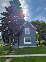 featured image of 1703 Oakdale Ave